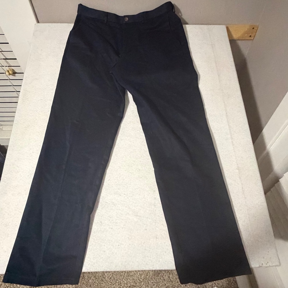 Haggar Mens 36x34 Navy Blue Work to Weekend Classic Fit Cotton Chino Pants